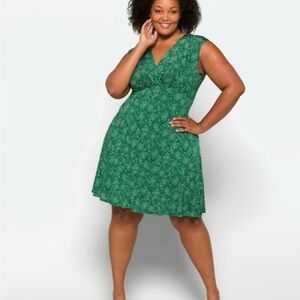 Gilli Green Midi Dress with Elegant Floral Design Stitch Fix